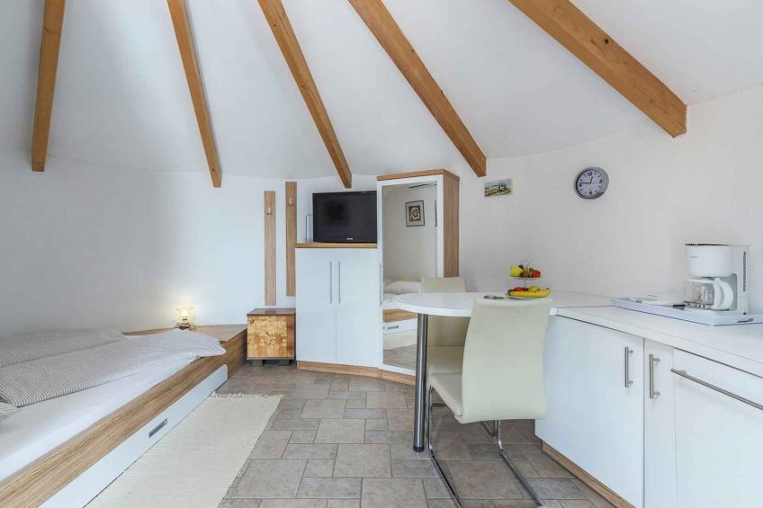 Vakantiewoning met zwembad en terras - BF-H7F48 - foto 13