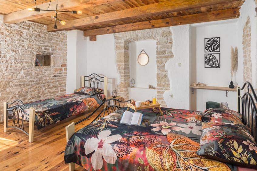 Courtyard Ivini - foto 19