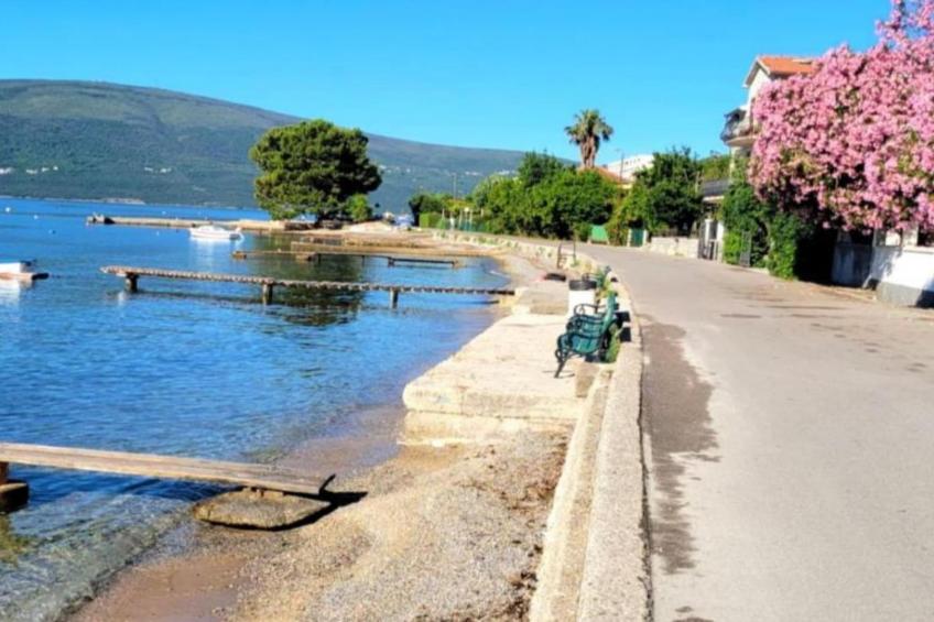 Stylish Apartment with Modern Elegance in Herceg Novi Area - Deluxe One Bedroom Apartment with Balcony - foto 21