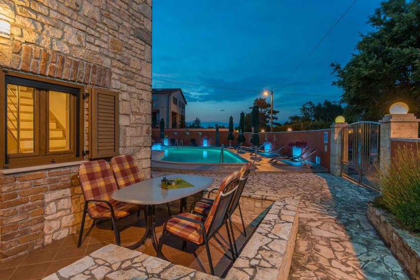 Holiday apartment mit Terrasse und Pool - BF-CZ2M8 - foto 17