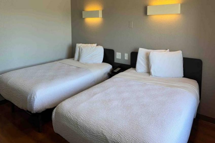 2 Full Beds  Micfridge - foto 4