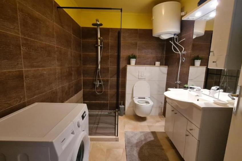 Apartment with One Bathroom - foto 26