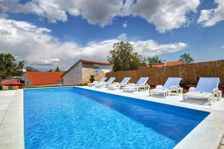 Romantische Villa mit weitläufigem Garten - foto 7