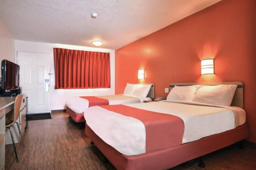 2 Full Beds  ADA/Tub - foto 8