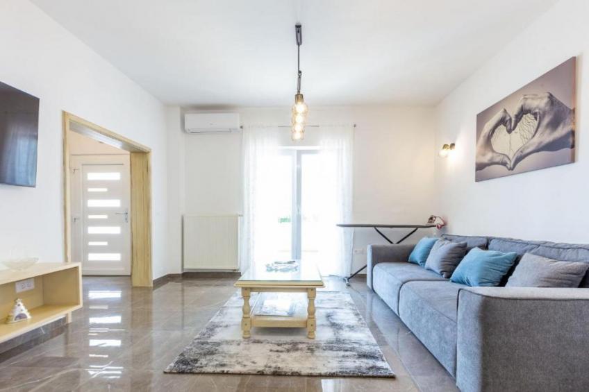 Peaceful Murvica Villa Pool, Garden, and Modern Comfort - Two Bedroom Holiday Home with Private Pool - foto 5