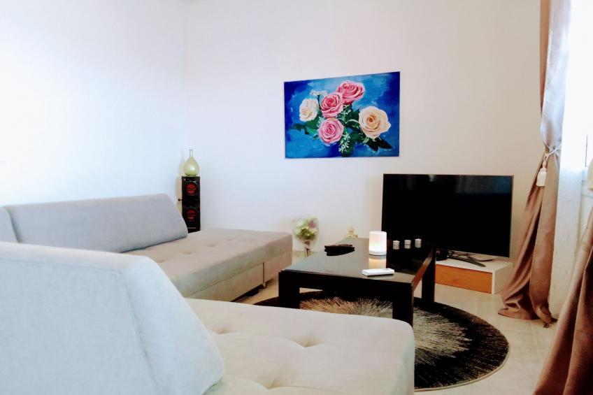 Charmantes Ferienhaus in Ia mit Privater Terrasse - foto 27