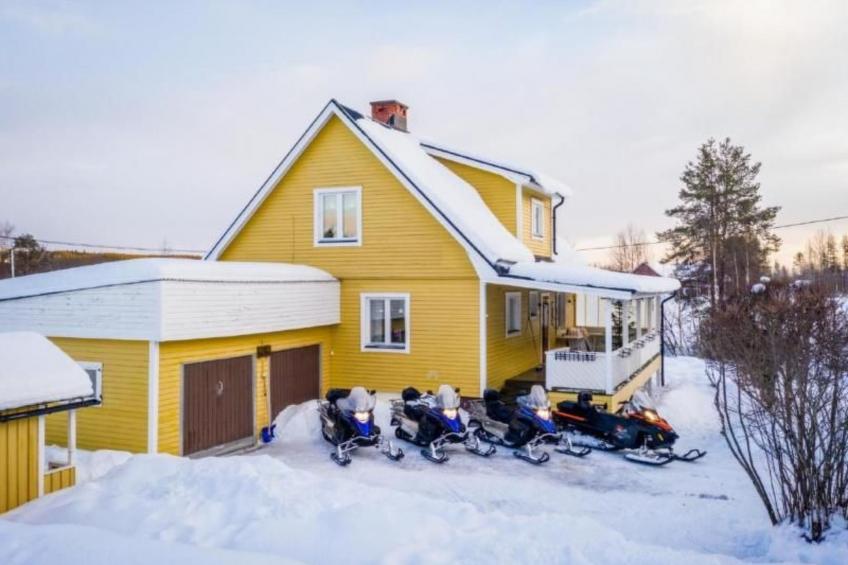 Gemütliches Ferienhaus in der Wildnis Lapplands