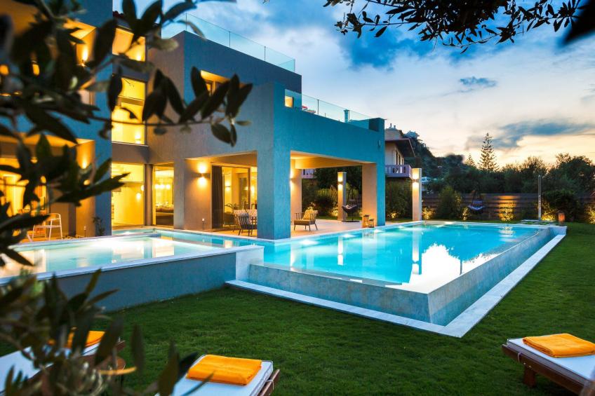 Villa mit beheiztem Pool in der Nähe von Strand und Geschäften - foto 9