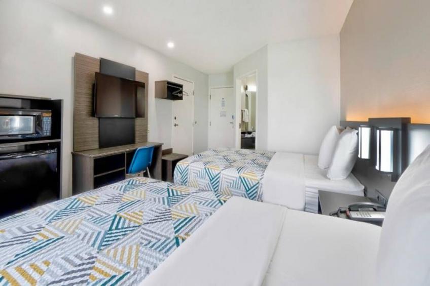 2 Full Beds  Non-Smoking - foto 7