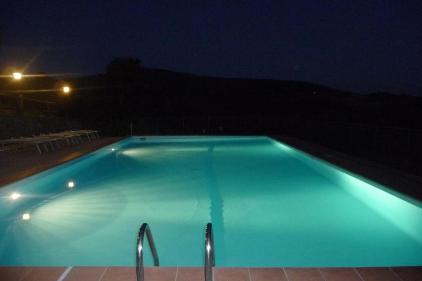 Magnolienhaus mit Pool zwischen Florenz und Arezzo - foto 10