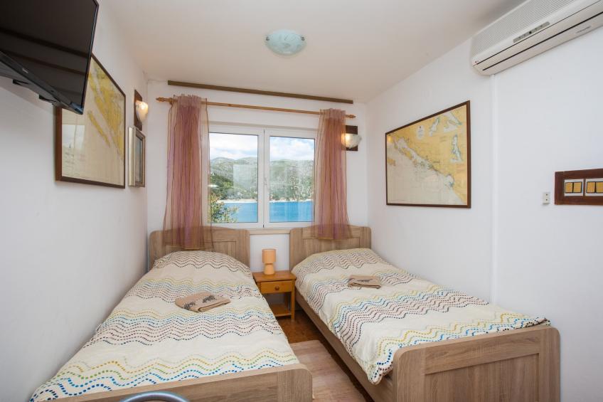 Seaside Studio - Studio Apartment with Private Beach and Sea View - foto 17