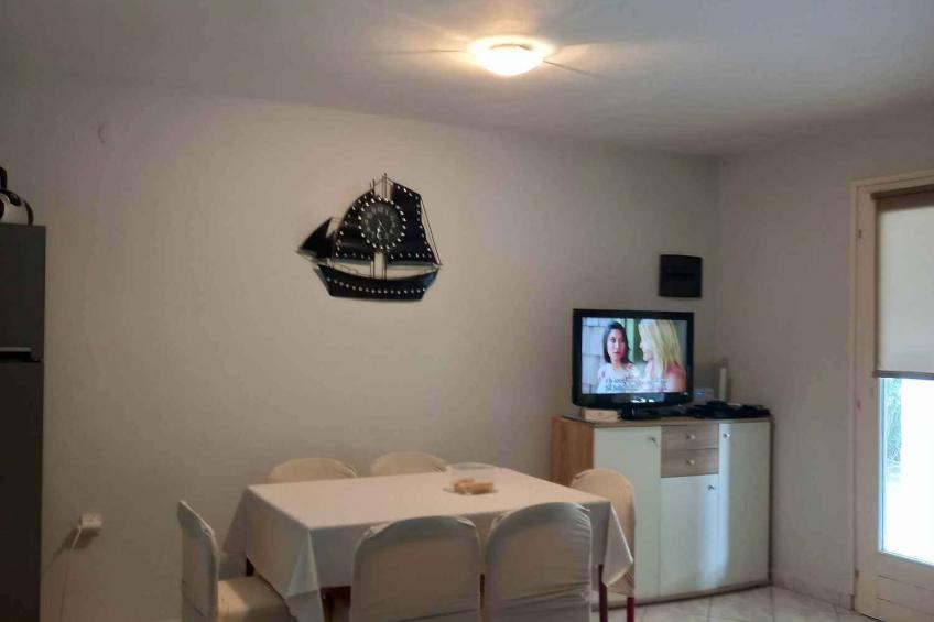 Holiday house with barbecue and air conditioning - BF-HTRK - foto 23