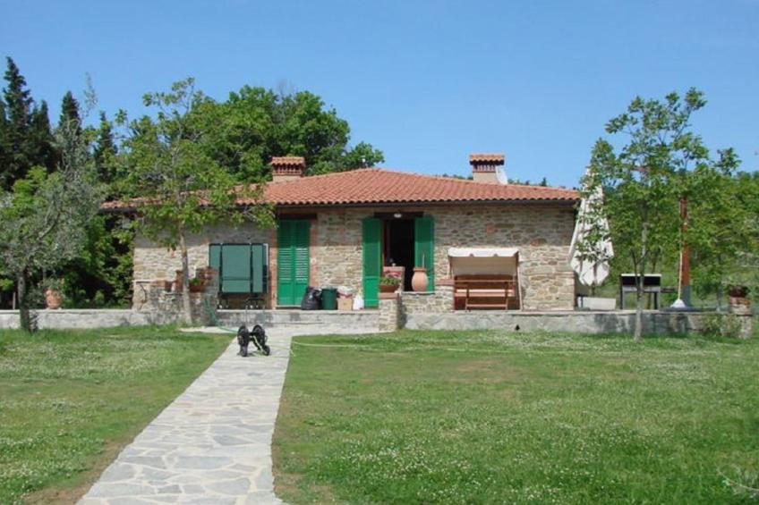 Le Corniole mit Pool, Jacuzzi und Grill