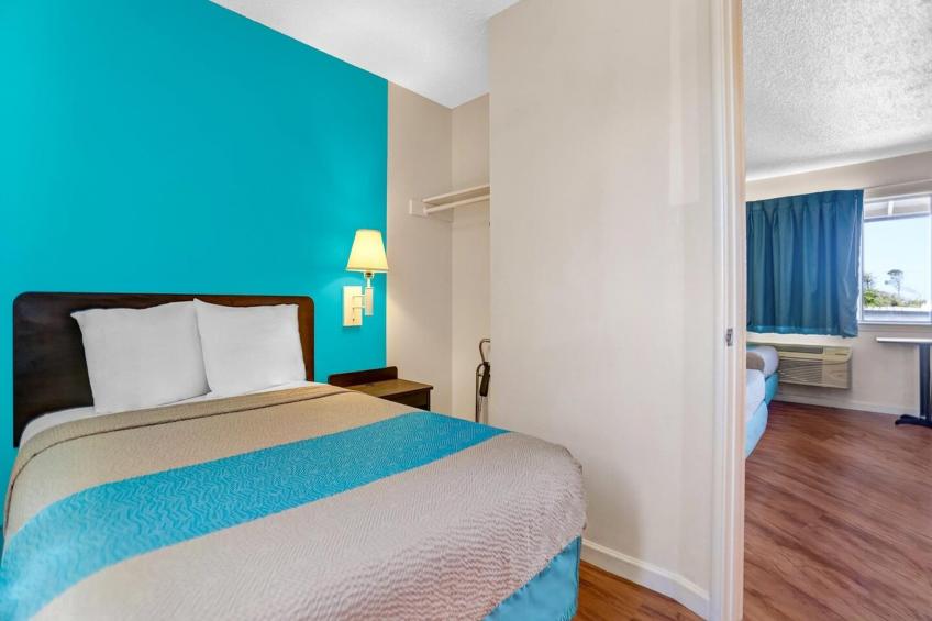 3 Full Beds  Suite Non-Smoking - foto 3