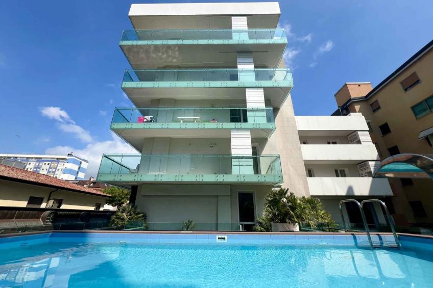 Holiday apartment with balcony - BF-PH4T