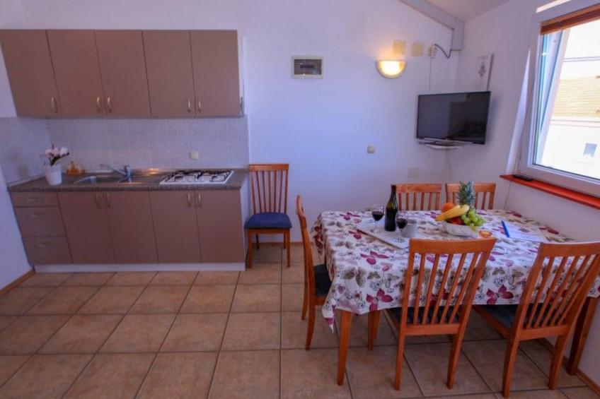 Appartement mit Balkon - foto 2