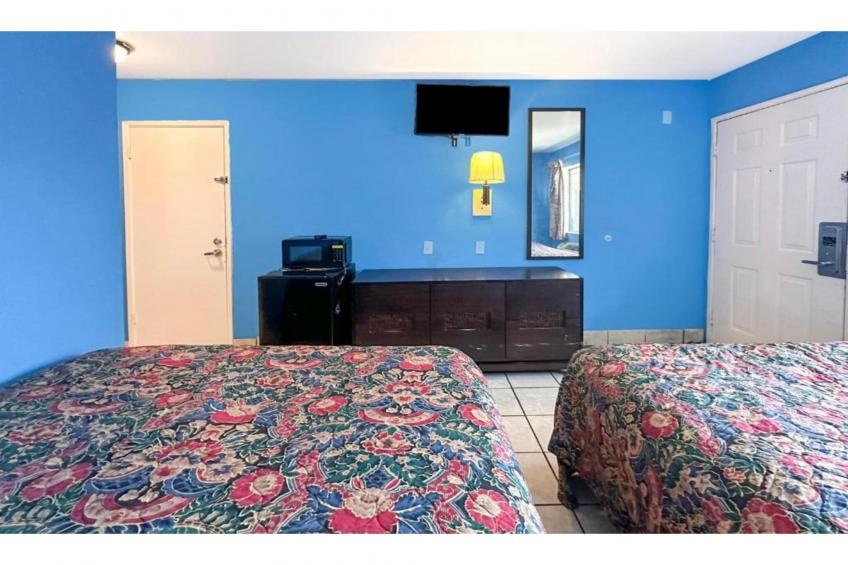 Family room with 2 Double Beds - foto 14