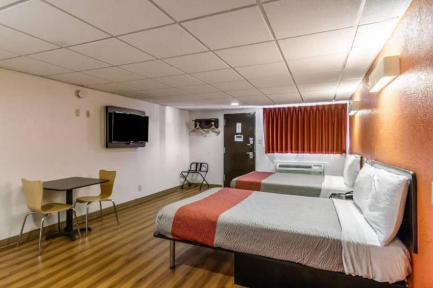 2 Full Beds  Non-Smoking - foto 17