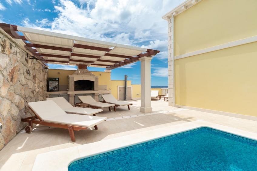 Modern Villa with Pool - foto 36