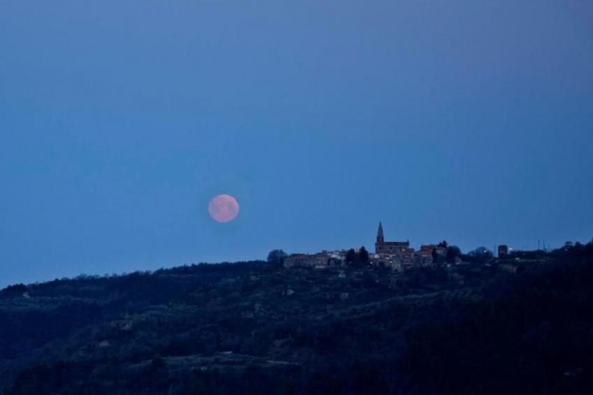 in Kostanjica mit Grill, Terrasse und Garten - foto 41