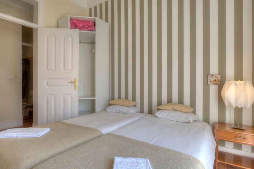 Großzügige Wohnung für 17 Personen in Lissabon - foto 24