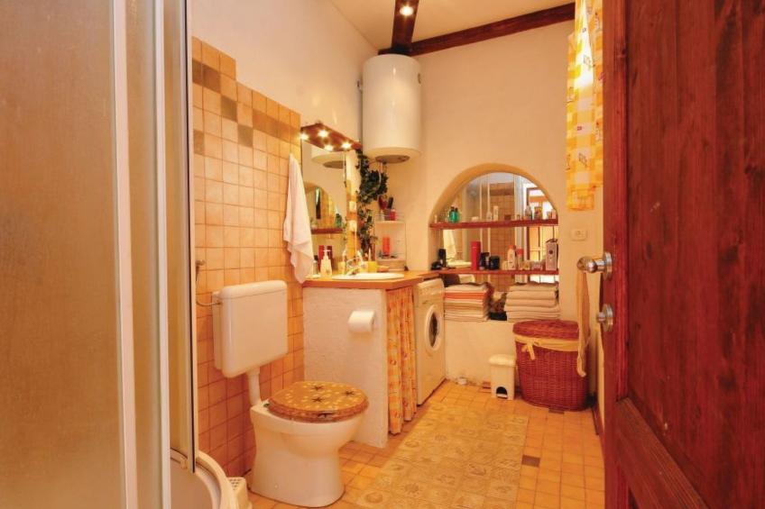 mit Pool in Lukovo Sugarje - foto 3