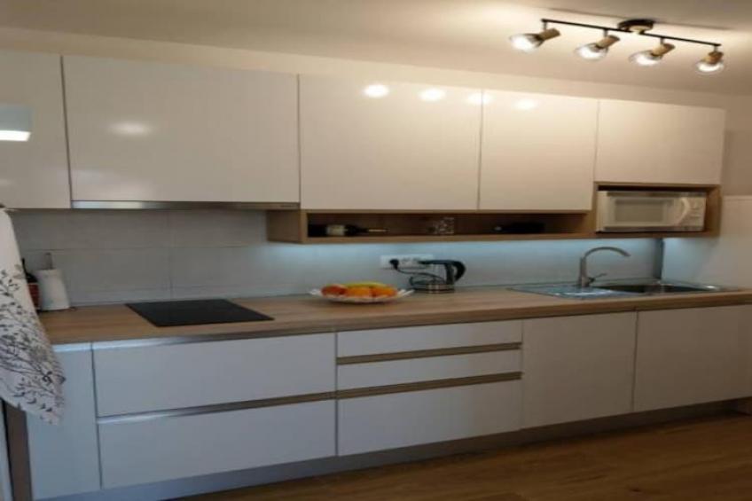 Apartment Hitri - One Bedroom Apartment with Terrace and Garden View - foto 7