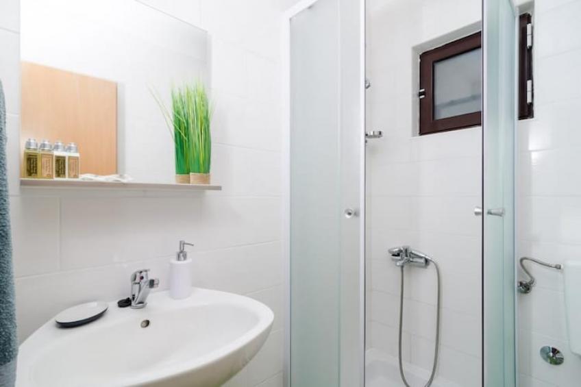 Apartments Ammos - One Bedroom Apartment with Shared Terrace and Sea View (Veliki) - foto 13