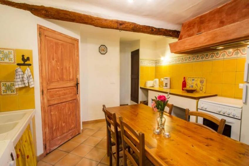 Les Messugues, Mas Provençal Typique Avec Piscine Partagée, Nature, Calme - foto 2