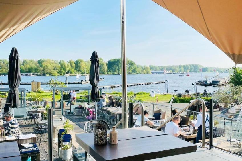Houseboat with roof terrace and balcony (4 pers) "De Hoop" - foto 16