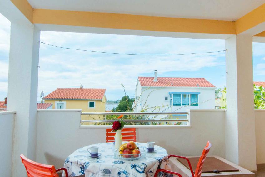 Holiday apartment with balcony and air conditioning - BF-8B4FH