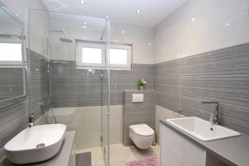 in Turanj mit Grill und Terrasse - foto 17