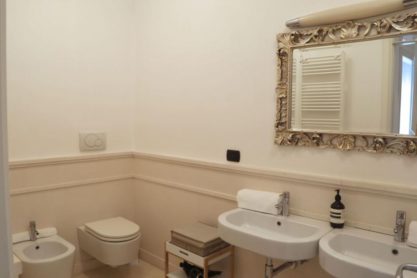 Elegante Unterkunft im Zentrum in der Nähe des Meeres - foto 16