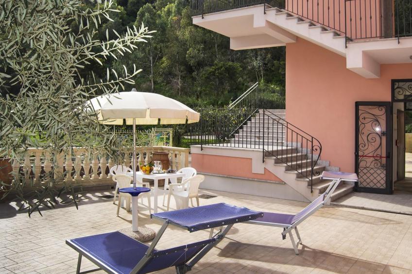 in Letojanni mit Terrasse - foto 14