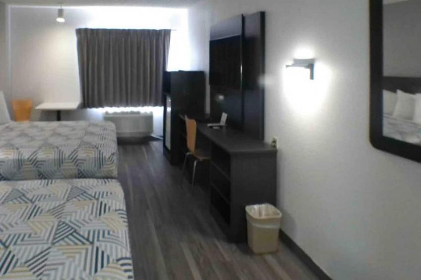 2 Queen Beds  Non-Smoking - foto 13