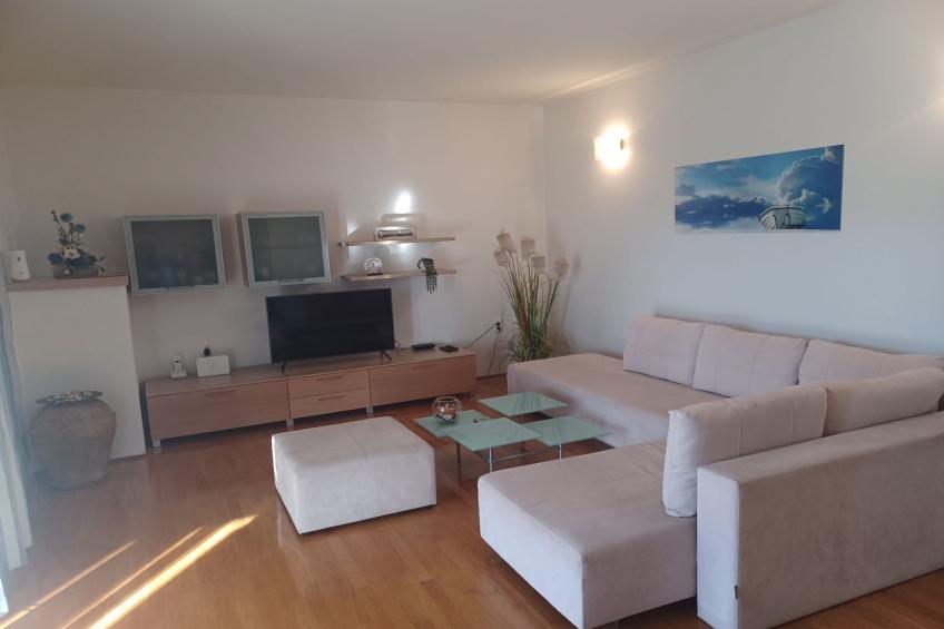 Apartment Eli - Three Bedroom Apartment With Terrace And Sea View