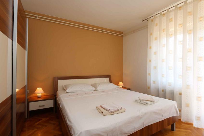 Holiday apartment with satellite TV and 10 sqm balcony - BF-FRJF - foto 13