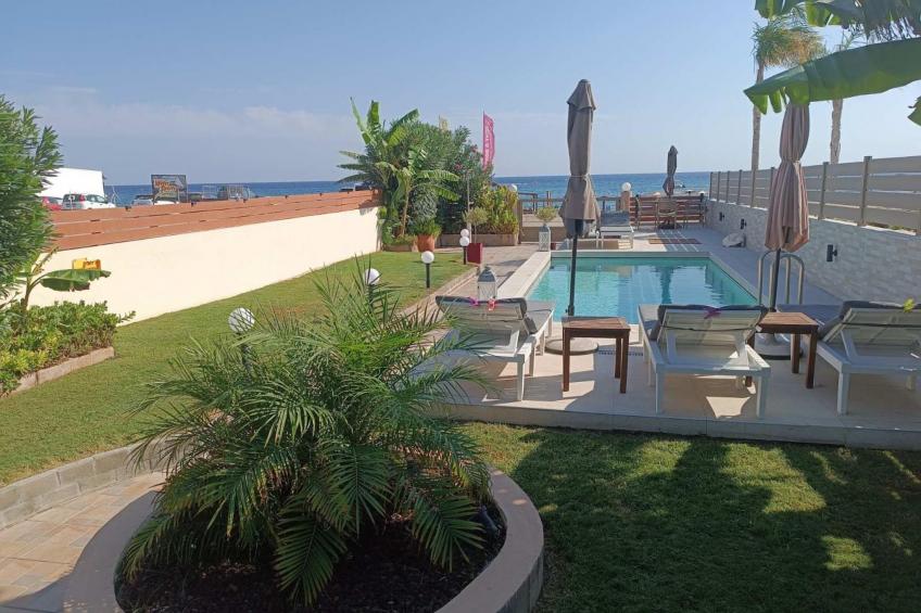 Villa Fay mit privatem Parkplatz in Lardos - foto 2