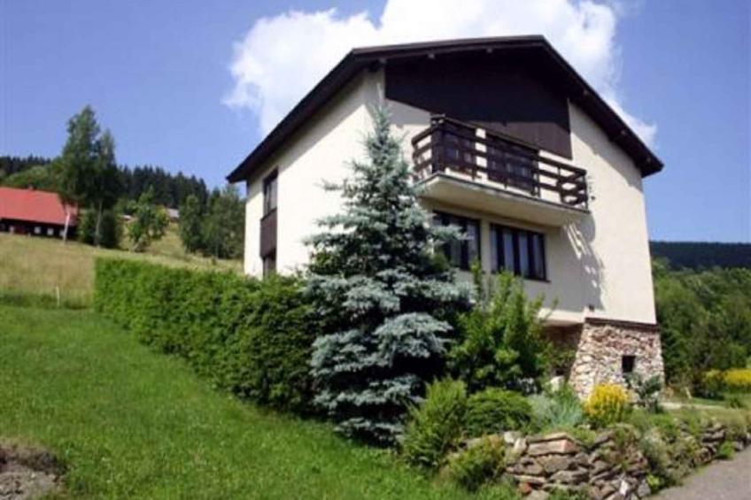 Holiday house with garden barbecue directly at hiking trails - BF-4CZT