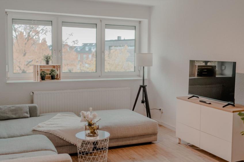 Apartment mit Küche, Arbeitsplatz und xxl Sofa - foto 2