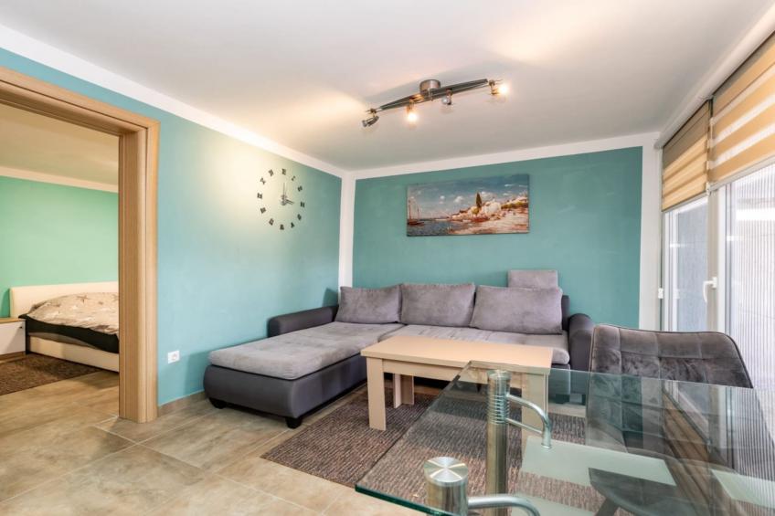 Apartments Robi & Kristina - One Bedroom Apartment with Terrace A3