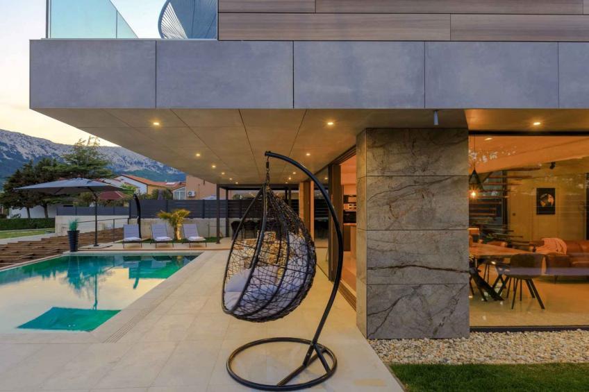 Villa mit großem beheizten Infinity Pool - BF-JXP7G