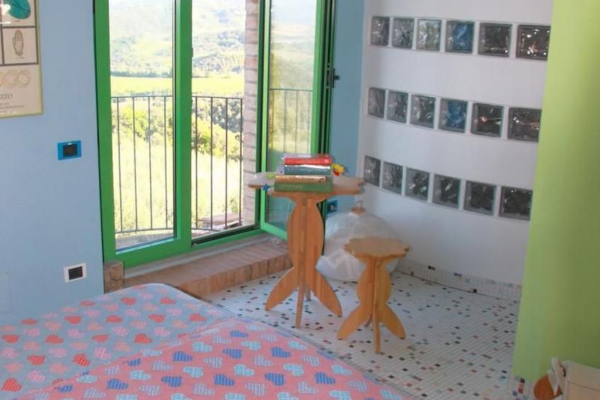 Studio mit Balkonblick ins bergige Grüne - foto 6