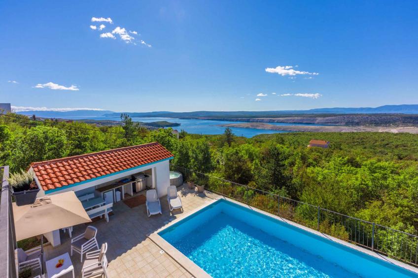 Villa met buitenzwembad en panorama uitzicht - VW-HVKF9 - foto 30