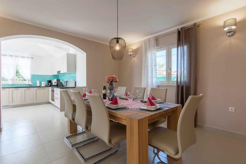 Villa met zwembad en airconditioning - BF-Y8XNV - foto 11