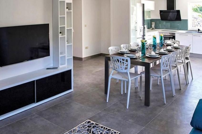 Villa Mosor mit beheiztem Salzwasserpool und Sauna - foto 16