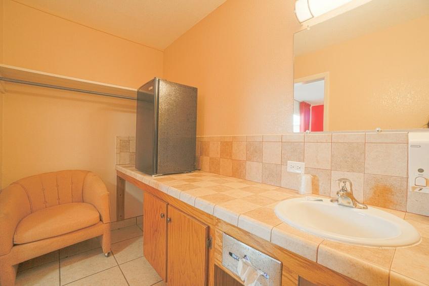 2 Queen Beds with Kitchenette - foto 37