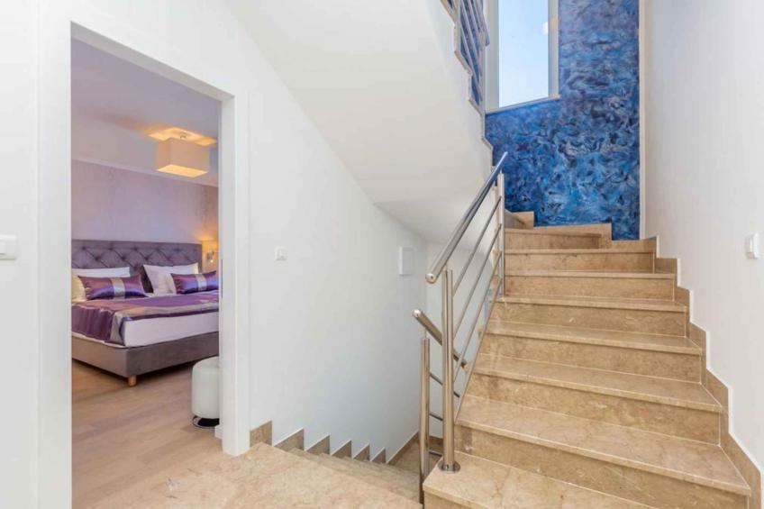 Villa met zwembad en zeezicht - BF-DCNKX - foto 38