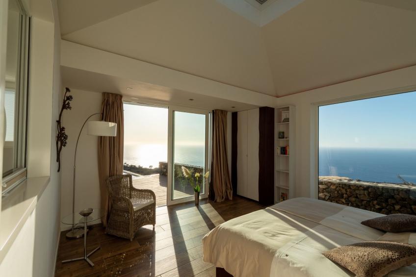 Moderne Architekten-Villa mit Infinity-Pool und Meerblick - foto 14