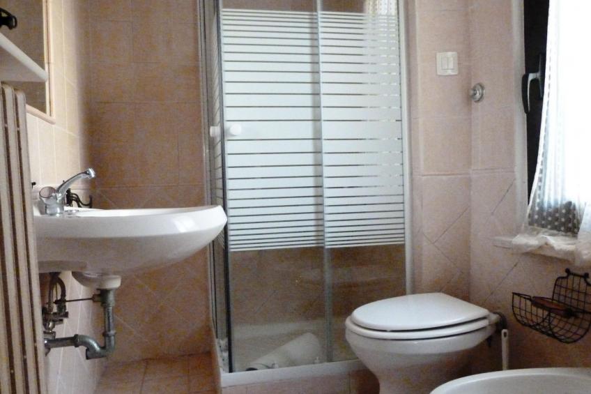 Altes Landhaus mit Schwimmbad und viel Grün - foto 16